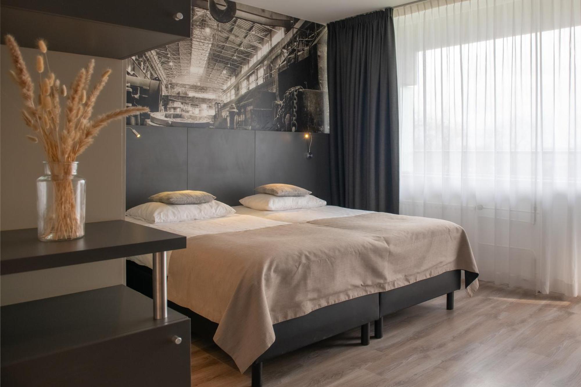 City Hotel テルヌーゼン エクステリア 写真
